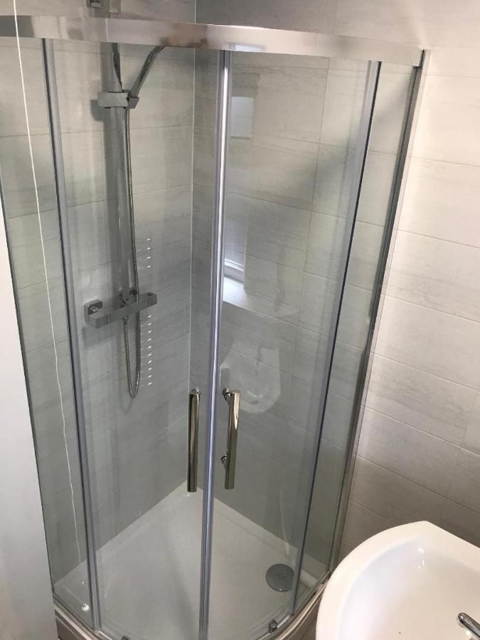 קרנארפון Cozy Snowdonia Chalet מראה חיצוני תמונה
