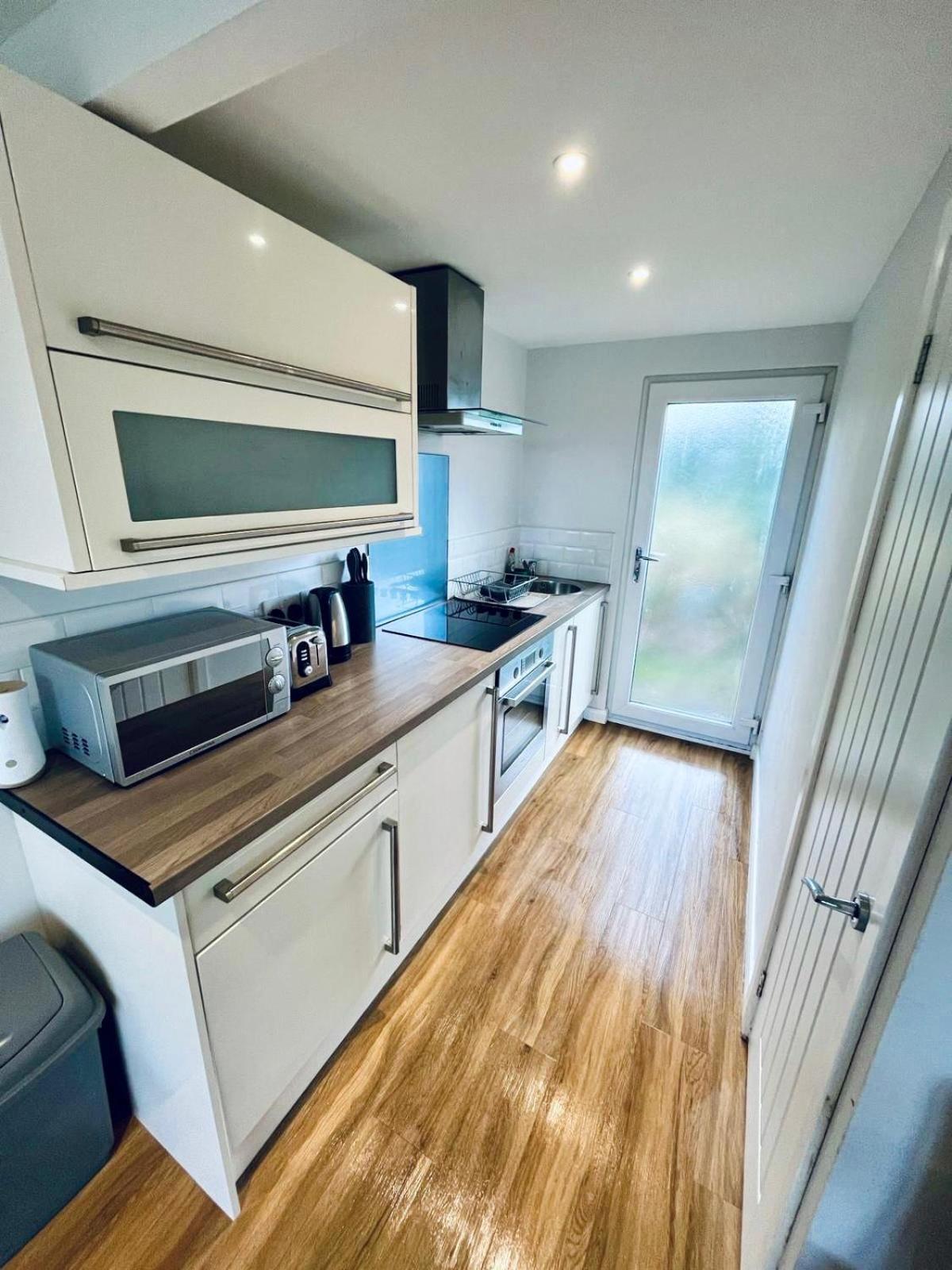 קרנארפון Cozy Snowdonia Chalet מראה חיצוני תמונה